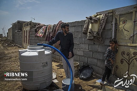 آبرسانی تانکرهای ارتش به روستاهای دشت آزادگان اهواز